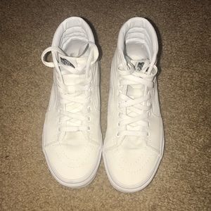 True White Sk8-Hi Vans